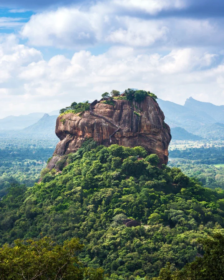 sigiriya-lion-rock-view-from-pinduragala-rock