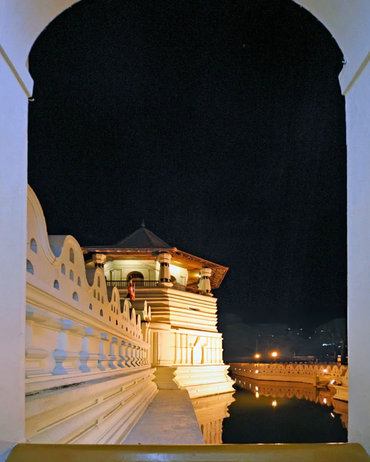 Temple of the Tooth Relic in Kandy illuminated at night